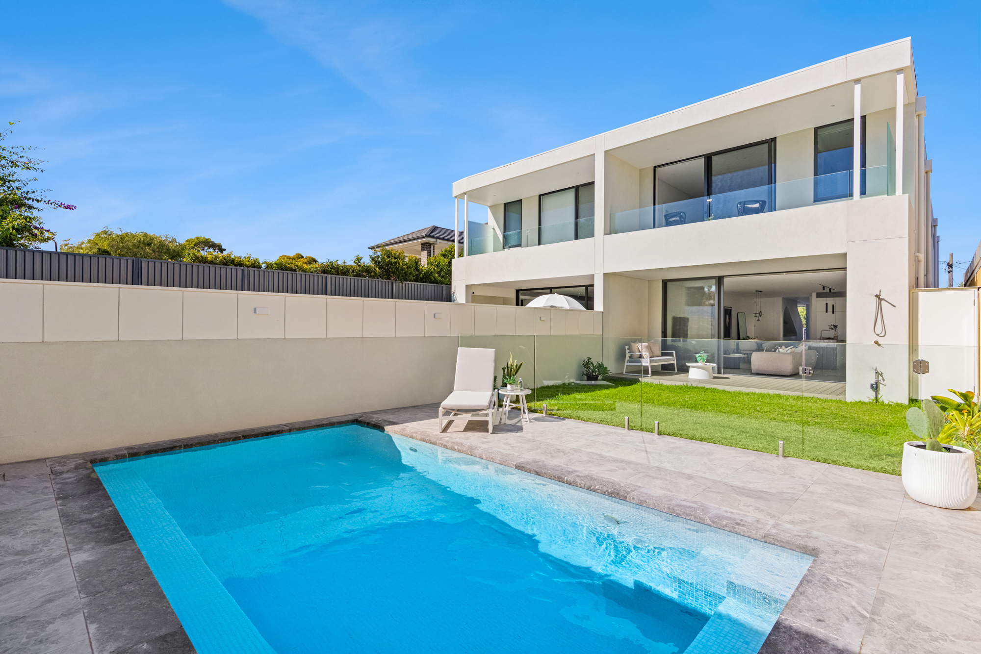 18 Flinders Street