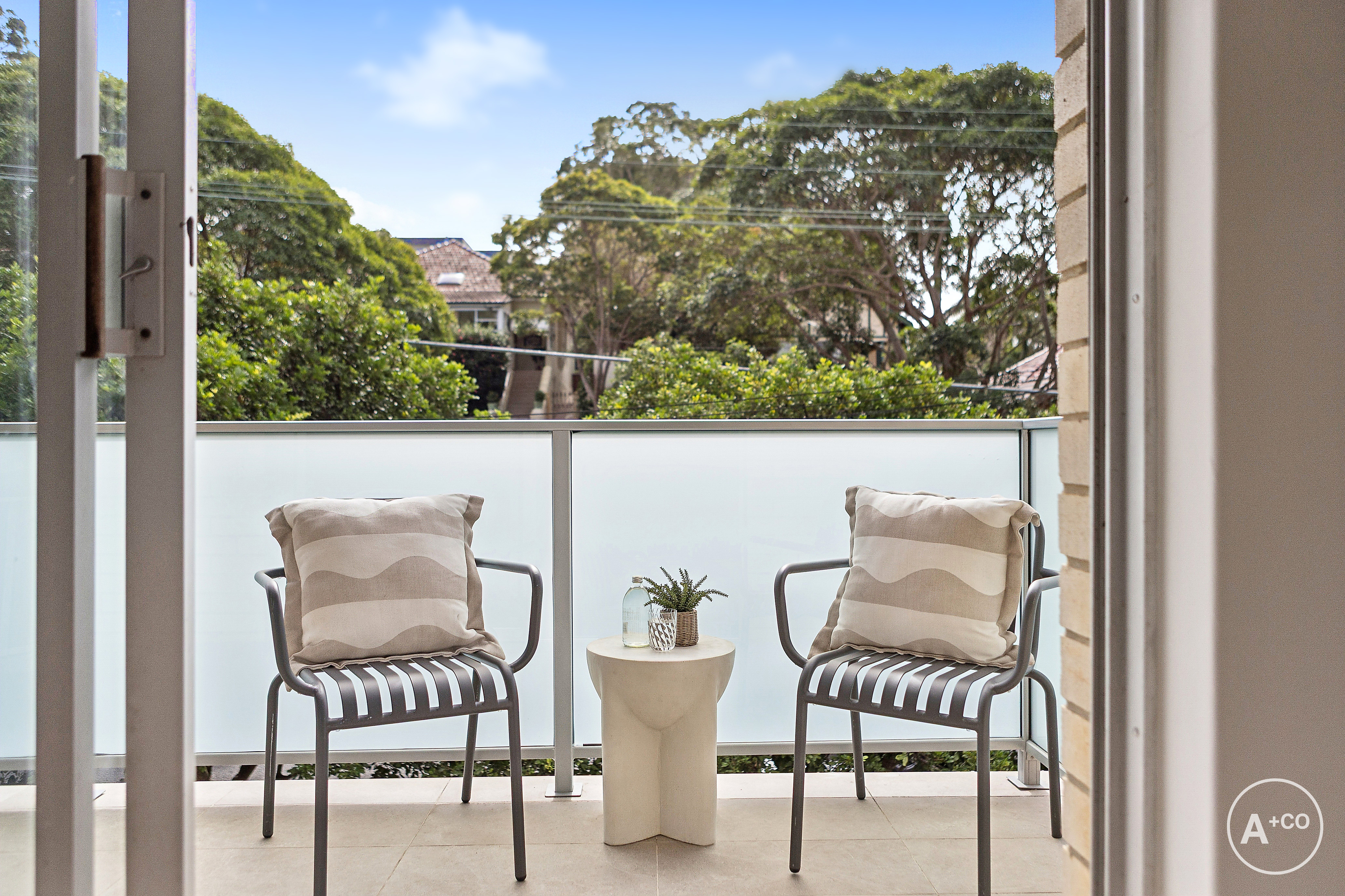 3/160 Oberon Street