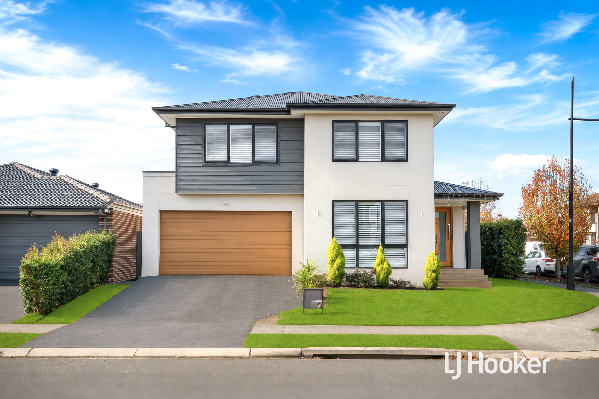 5 Agland Avenue